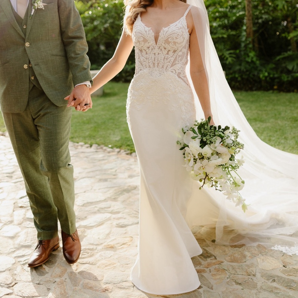 The gown of your dreams!